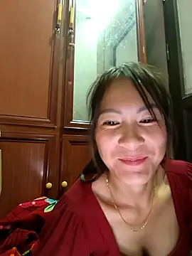 Yumyum kiw online show from November 14, 9:18 pm