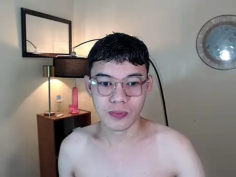 keirflorianxx online show from October 8, 7:58 pm