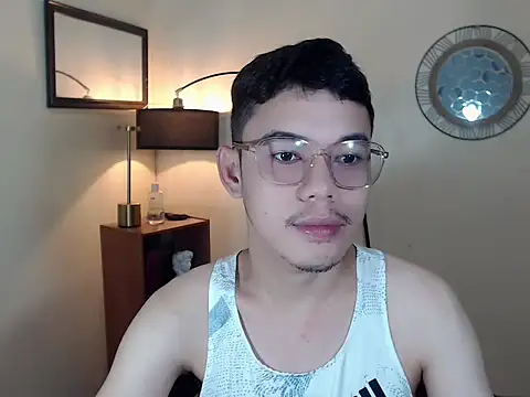 keirflorianxx online show from September 24, 3:29 pm