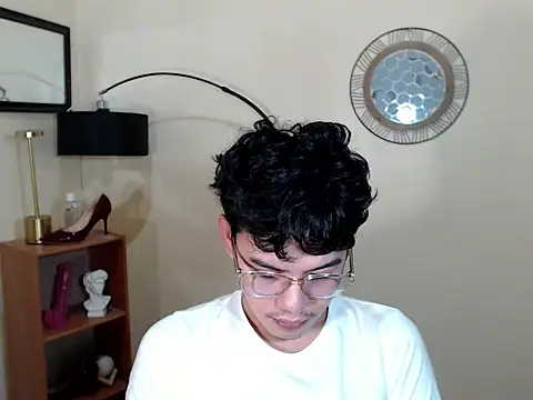 keirflorianxx online show from September 19, 6:06 am