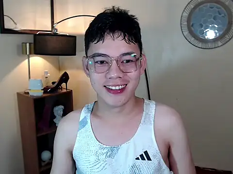 keirflorianxx online show from October 5, 9:16 pm