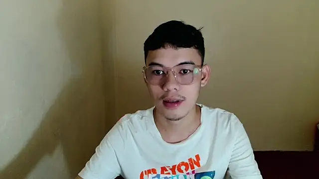 keirflorianxx online show from September 22, 5:52 pm
