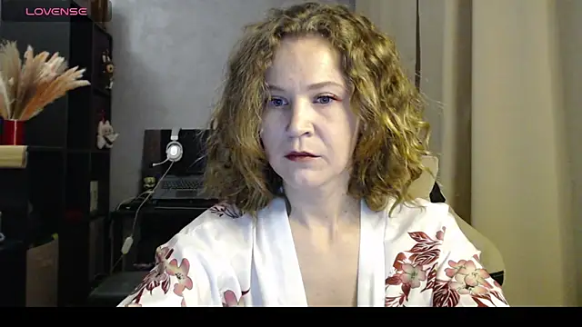 harpermoss online show from September 15, 7:14 pm