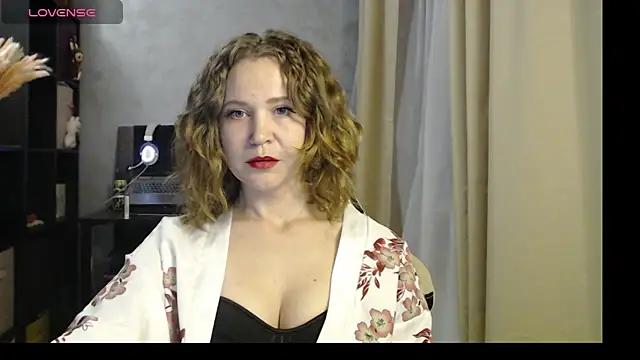 harpermoss online show from September 12, 8:19 pm