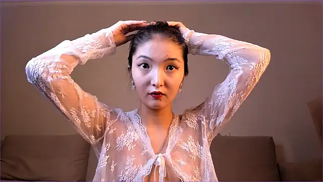 nooniemoon online show from October 1, 2:27 am