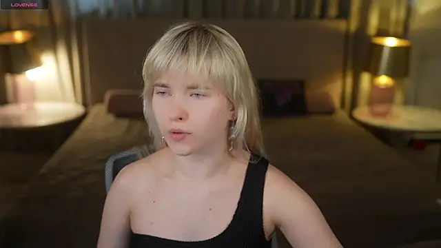 Snapshot of Ava_kiss054 chatting on May 15, 2:59 pm Ava kiss054 online show from May 15, 2:59 pm