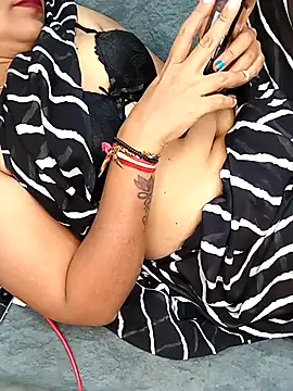 Snapshot of Marathi_rani2 chatting on December 13, 8:04 pm Marathi rani2 online show from December 13, 8:04 pm