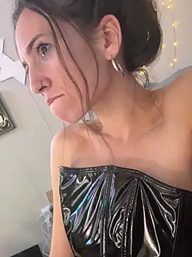 Snapshot of icy_pisces chatting on January 13, 2:04 am icy pisces online show from January 13, 2:04 am