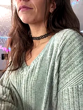 Snapshot of icy_pisces chatting on December 14, 11:32 pm icy pisces online show from December 14, 11:32 pm