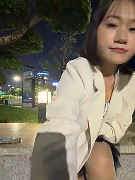 Snapshot of wemroudeyu chatting on October 27, 11:33 am wemroudeyu online show from October 27, 11:33 am