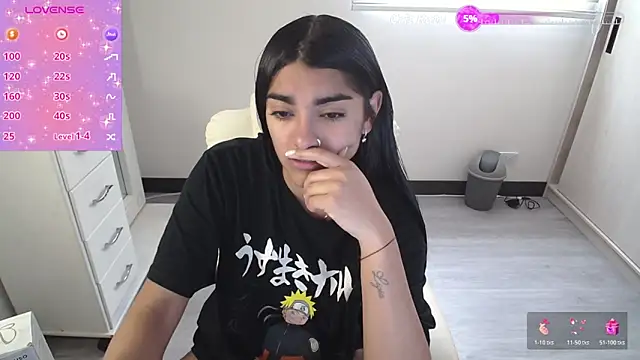 amarasilk  online show from February 2, 5:45 pm