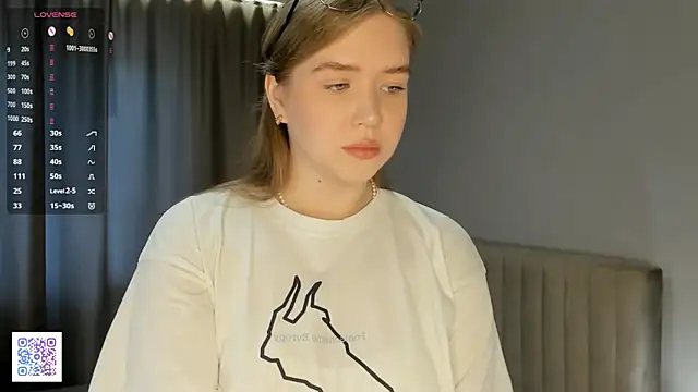 AlinaSollman online show from September 30, 4:40 am