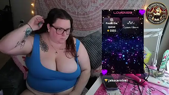 brookenicole3003 online show from April 9, 4:13 pm