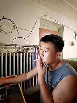 Snapshot of Fengbaby-555 chatting on September 12, 10:04 am Fengbaby-555 online show from September 12, 10:04 am