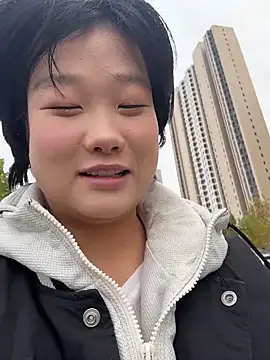 Snapshot of Fengbaby-555 chatting on November 24, 4:12 am Fengbaby-555 online show from November 24, 4:12 am