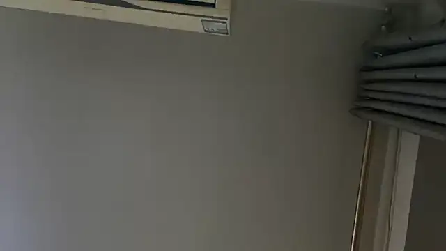 Snapshot of Fengbaby-555 chatting on November 24, 5:46 pm Fengbaby-555 online show from November 24, 5:46 pm