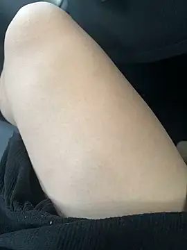 Newpussy at strip online show from December 15, 5:46 am