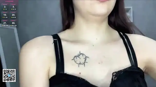 Snapshot of RinaMirinda chatting on November 14, 2:10 pm RinaMirinda online show from November 14, 2:10 pm