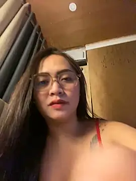 yourdevilsweettsx online show from November 7, 12:21 pm