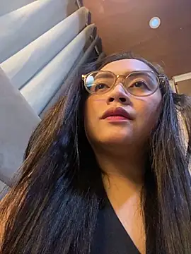 yourdevilsweettsx online show from November 5, 11:35 am