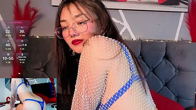 Emily Caprile online show from September 18, 1:14 pm