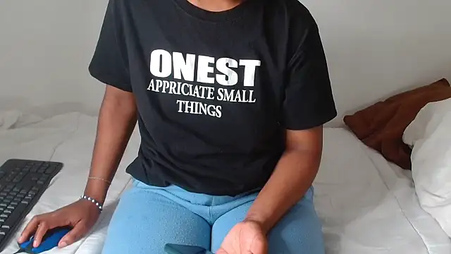 AshleyT255 online show from November 5, 6:33 pm