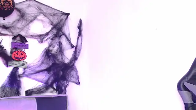 GwenHazel online show from October 27, 7:37 pm