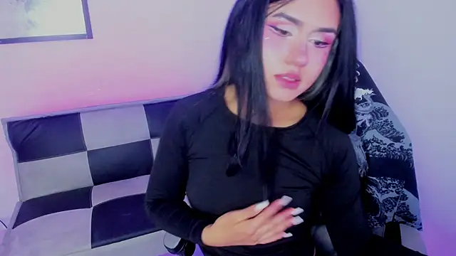 GwenHazel online show from September 13, 11:32 am