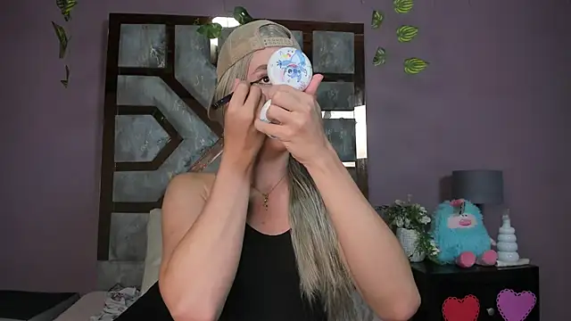 Electra Gosselin online show from April 7, 12:56 am