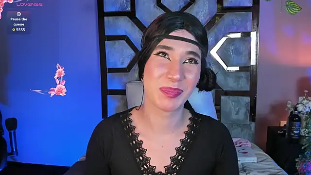 Electra Gosselin online show from May 16, 1:26 am