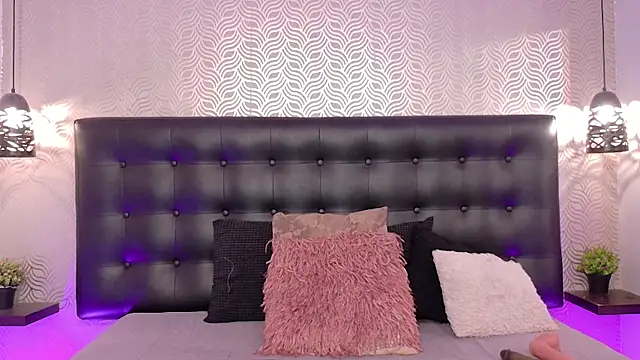 Snapshot of NaiaraMasson_ chatting on July 9, 12:04 pm NaiaraMasson online show from July 9, 12:04 pm