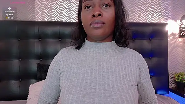 NaiaraMasson  online show from April 1, 12:17 pm