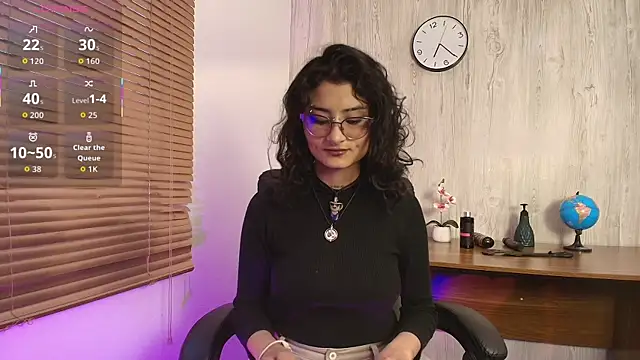 LilyRouset online show from September 10, 12:26 pm