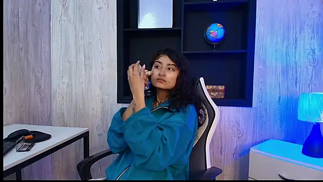 LilyRouset online show from October 9, 1:22 pm