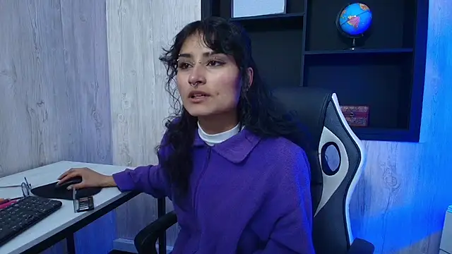 LilyRouset online show from October 3, 1:56 pm
