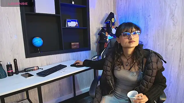 LilyRouset online show from October 20, 3:01 pm