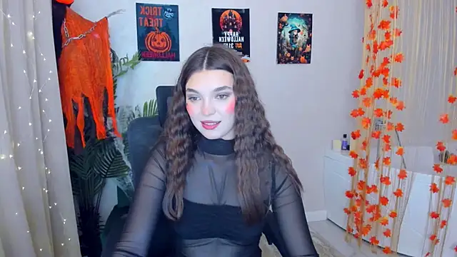 Snapshot of DivineAmour chatting on October 13, 11:34 am DivineAmour online show from October 13, 11:34 am