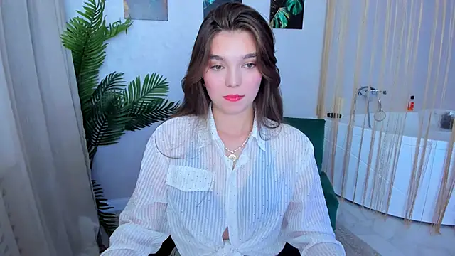 DivineAmour online show from November 8, 4:16 am