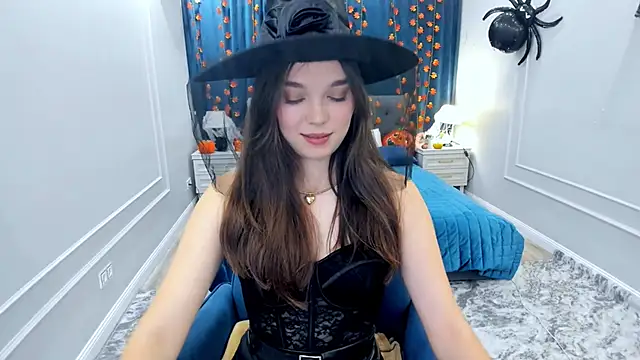 DivineAmour online show from October 31, 2:30 am