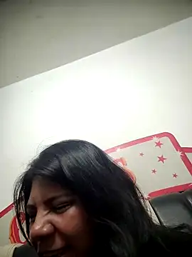 kinky momm online show from November 4, 1:26 pm