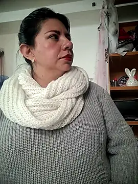 kinky momm online show from October 30, 1:53 pm