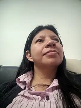 Snapshot of kinky_momm chatting on October 7, 1:12 pm kinky momm online show from October 7, 1:12 pm