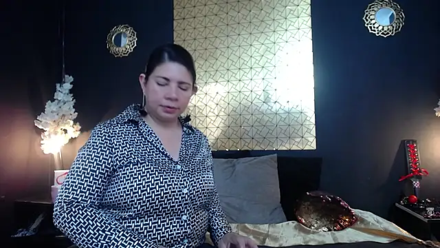 kinky momm online show from April 7, 3:47 pm