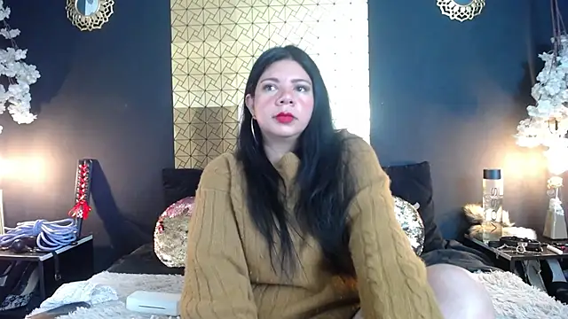 kinky momm online show from November 11, 2:01 pm