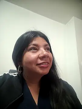 Snapshot of kinky_momm chatting on October 9, 6:52 pm kinky momm online show from October 9, 6:52 pm