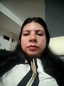 kinky momm online show from January 14, 4:10 pm