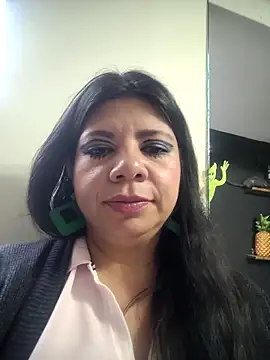 kinky momm online show from October 23, 1:43 pm