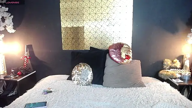 kinky momm online show from February 15, 3:33 pm