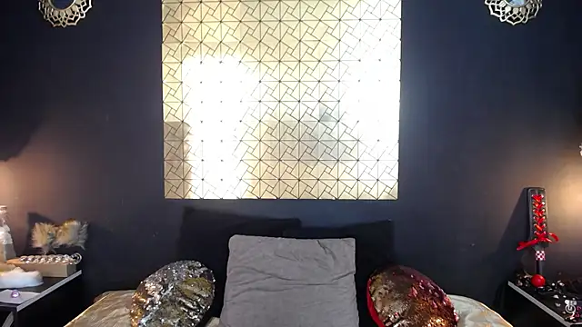 kinky momm online show from April 8, 3:46 pm