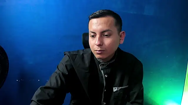 Sahira and Zaid online show from December 2, 7:04 pm